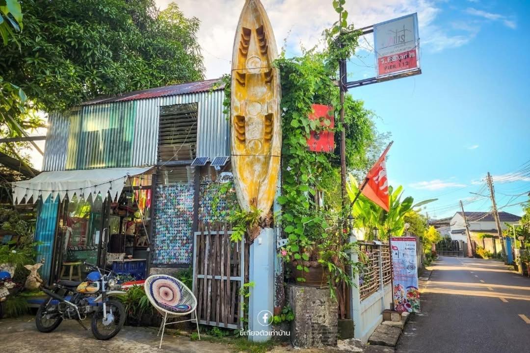 Artist'S Place Trat Bagian luar foto